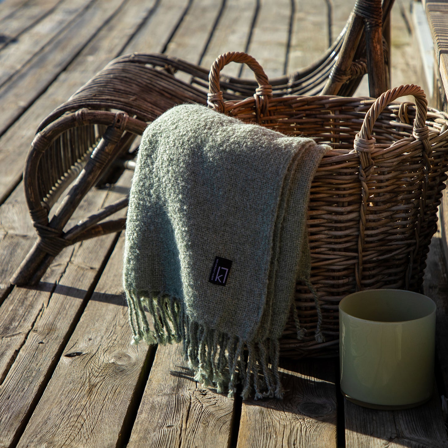 LT 54503  Kosta Linnewafveri Sjövallen Plaid 130x170 cm